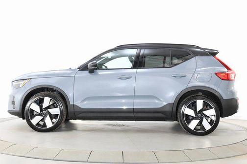 Silver Dawn Metallic 2023 Volvo XC40 Recharge Pure Electric Twin Ultimate