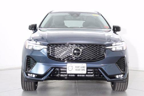 Col72300 2027 Volvo XC60 Ultra