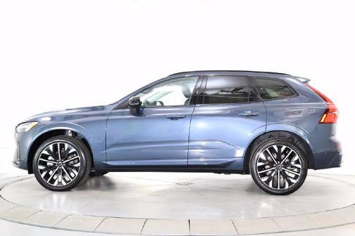 Col72300 2027 Volvo XC60 Ultra