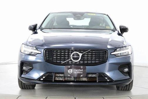 2025 Volvo S60 B5 Core