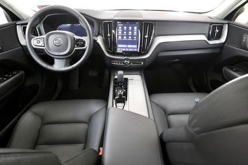 Silver Dawn Metallic 2025 Volvo XC60 B5 Plus