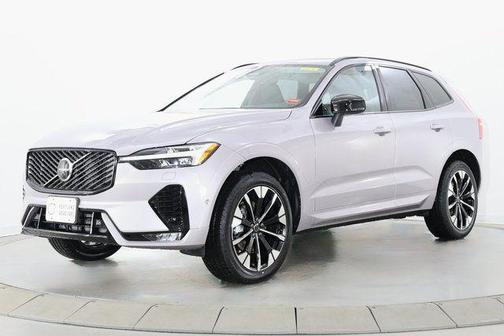 Aurora Silver 2026 Volvo XC60 B5 Plus