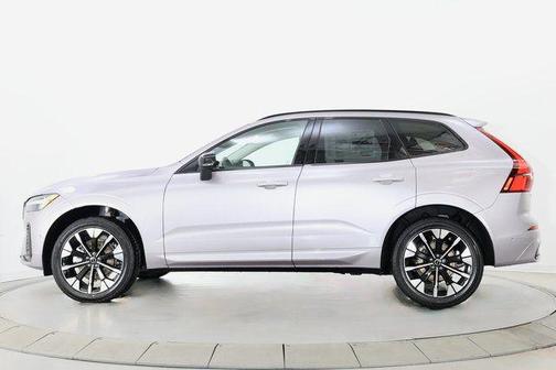 Aurora Silver 2026 Volvo XC60 B5 Plus