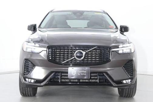 Platinum Grey 2025 Volvo XC60 B5 Core