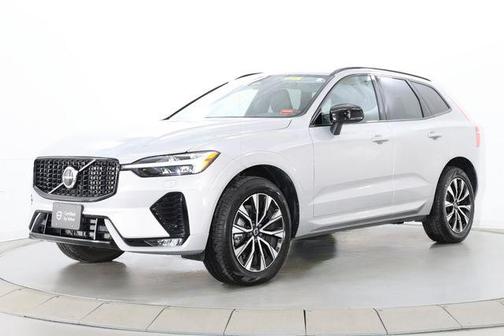 Silver Dawn Metallic 2025 Volvo XC60 B5 Core