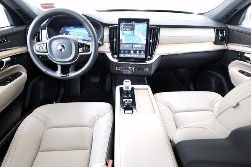 Mulberry Red Metallic 2025 Volvo XC90 B6 Plus 7-Seater