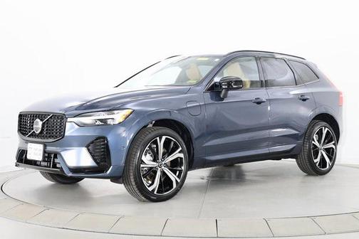 2025 Volvo XC60 Plug-In Hybrid T8 Ultra