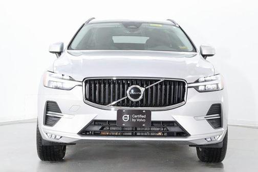 2022 Volvo XC60 B5 Momentum