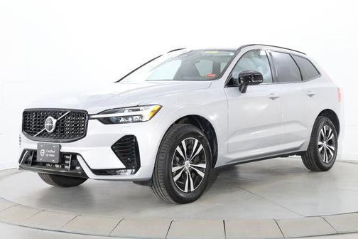 Silver Dawn Metallic 2025 Volvo XC60 B5 Core