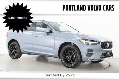 2022 Volvo XC60 B5 Momentum