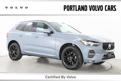 2022 Volvo XC60 B5 Momentum