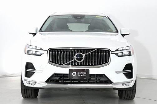 2022 Volvo XC60 B6 Inscription