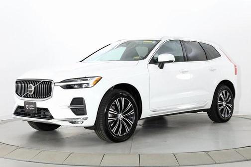 2022 Volvo XC60 B6 Inscription