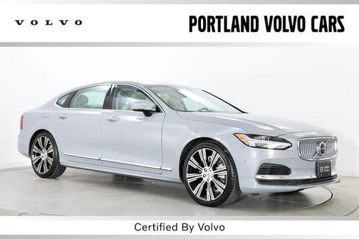 Vapour Grey Metallic 2024 Volvo S90 Recharge Plug-In Hybrid T8 Ultimate