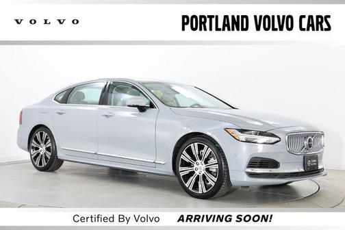 Vapour Grey Metallic 2024 Volvo S90 Recharge Plug-In Hybrid T8 Ultimate