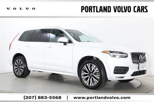 Crystal White Metallic 2021 Volvo XC90 T5 Momentum