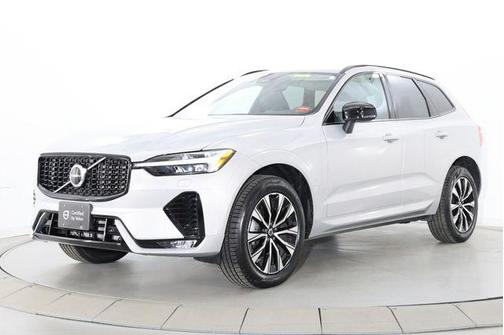 Silver Dawn Metallic 2025 Volvo XC60 B5 Core