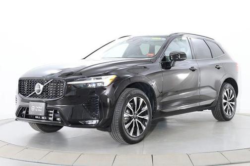 Onyx Black Metallic 2025 Volvo XC60 B5 Core