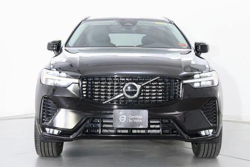 Onyx Black Metallic 2025 Volvo XC60 B5 Core