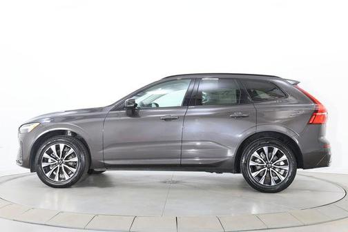 Platinum Grey 2025 Volvo XC60 B5 Core