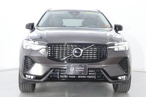 Platinum Grey 2025 Volvo XC60 B5 Core