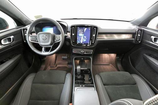 2023 Volvo C40 Recharge Pure Electric Twin Plus