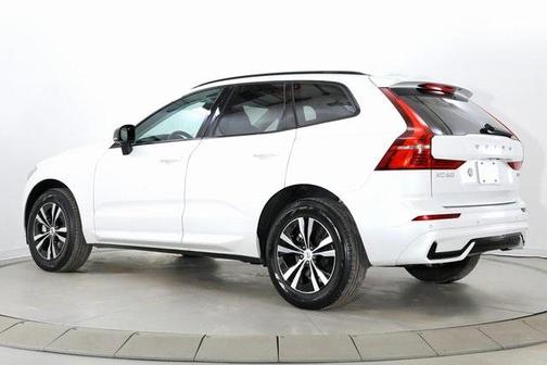 2025 Volvo XC60 B5 Core