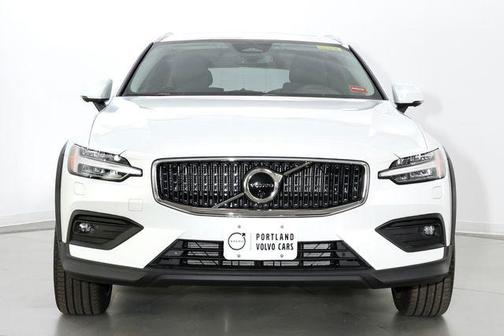 Crystal White Pearl 2026 Volvo V60 Cross Country Plus, B5 AWD Gas (mild hybrid)
