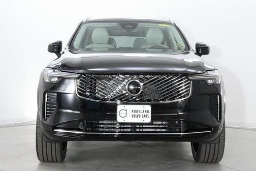 2025 Volvo XC90 B6 Ultra