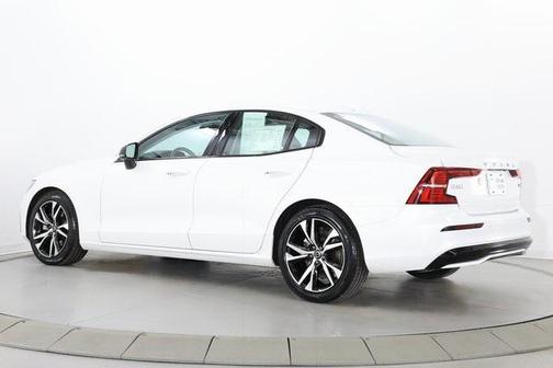 2025 Volvo S60 B5 Core