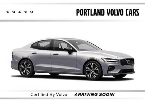 2024 Volvo S60 B5 Core Dark Theme