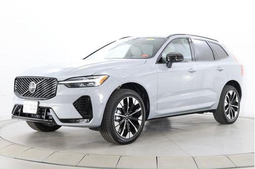 Vapour Grey Metallic 2026 Volvo XC60 B5 Plus