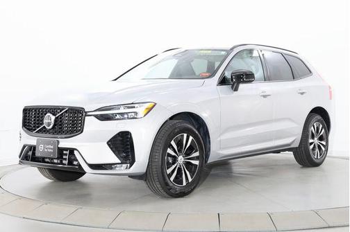 Silver Dawn Metallic 2025 Volvo XC60 B5 Core