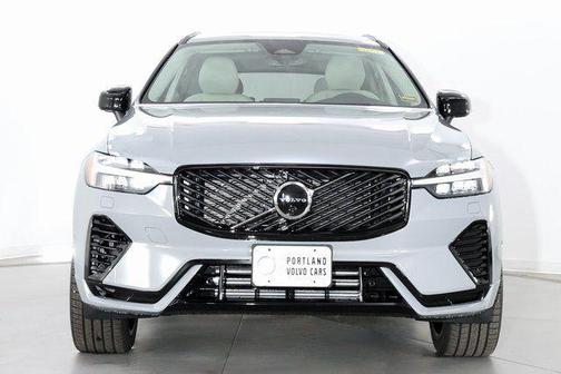 Vapour Grey Metallic 2026 Volvo XC60 Plug-In Hybrid Ultra, T8 AWD Electric/Gasoline, Dark