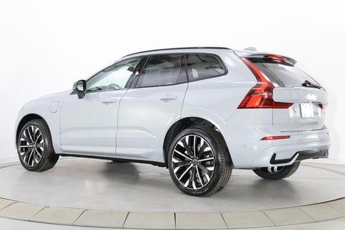 Vapour Grey Metallic 2026 Volvo XC60 Plug-In Hybrid Ultra, T8 AWD Electric/Gasoline, Dark