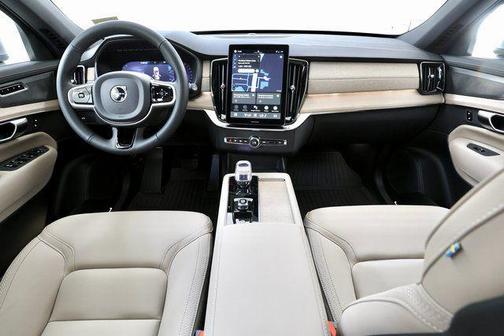 Aurora Silver 2026 Volvo XC90 Plus, B5 AWD Gas (mild hybrid), Gasoline, Bright, 7 Seats