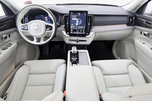 2026 Volvo XC90 Plug-In Hybrid Ultra, T8 AWD, Electric/Gasoline, Bright, 7 Seats