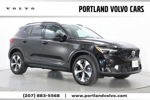 Onyx Black 2026 Volvo XC40 Plus, B5 AWD Gas (mild hybrid), Dark