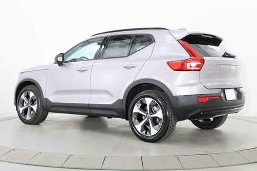 Aurora Silver 2026 Volvo XC40 Plus, B5 AWD Gas (mild hybrid), Dark