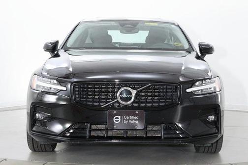 2025 Volvo S60 B5 Core