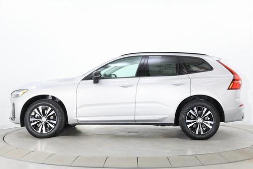 2025 Volvo XC60 B5 Core