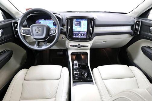 Sage Green Metallic 2023 Volvo XC40 B5 Plus Dark Theme