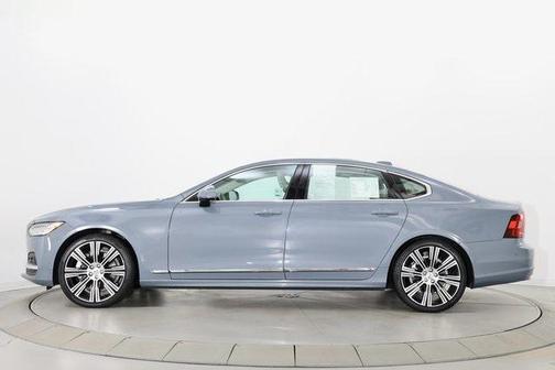 2023 Volvo S90 B6 Plus
