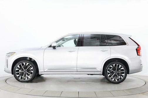 2025 Volvo XC90 B6 Plus 7-Seater