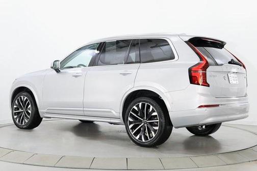 2025 Volvo XC90 B6 Plus 7-Seater
