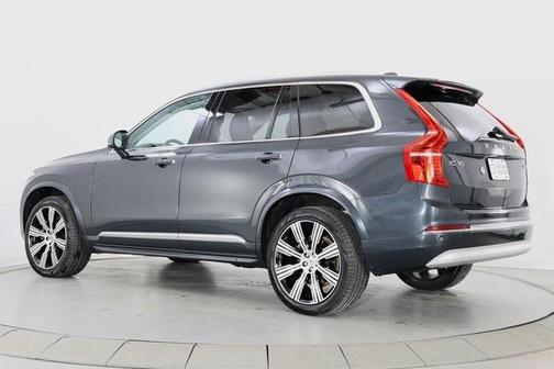 2022 Volvo XC90 T6 Inscription