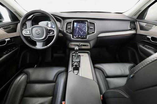 2022 Volvo XC90 T6 Inscription