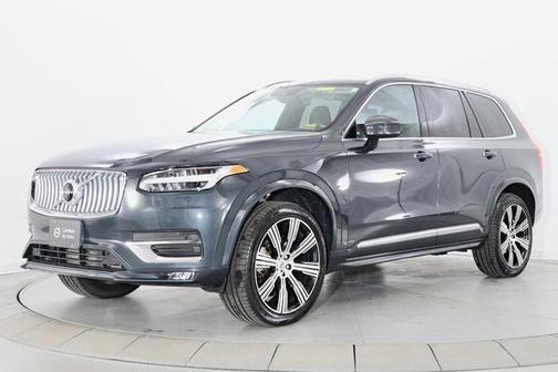 2022 Volvo XC90 T6 Inscription
