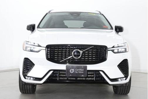 Crystal White 2025 Volvo XC60 B5 Plus