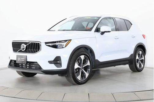 Cloud Blue 2025 Volvo XC40 B5 Plus Bright Theme